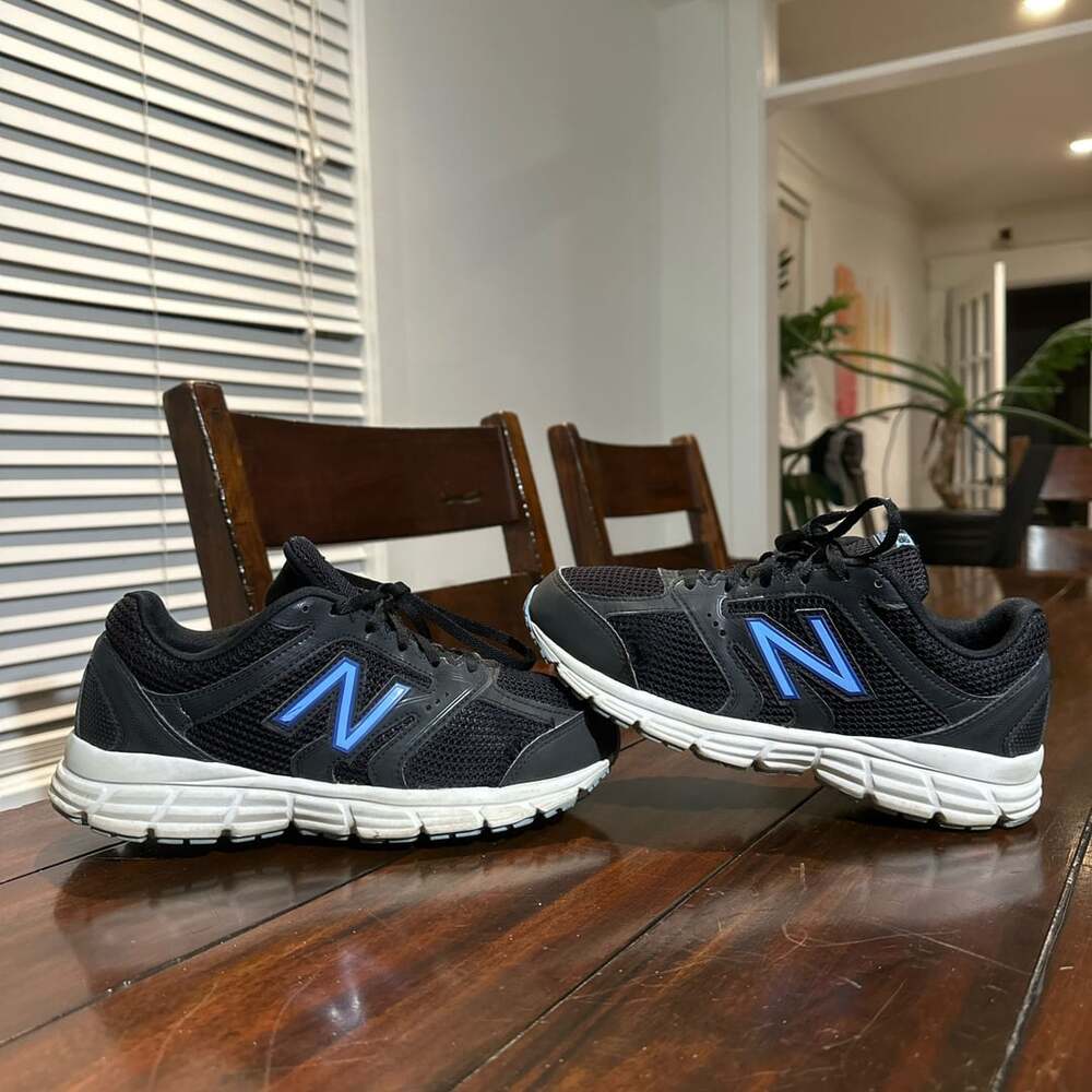 New Balance 460v2 TechRide Size 8 Black Blue Running Shoes